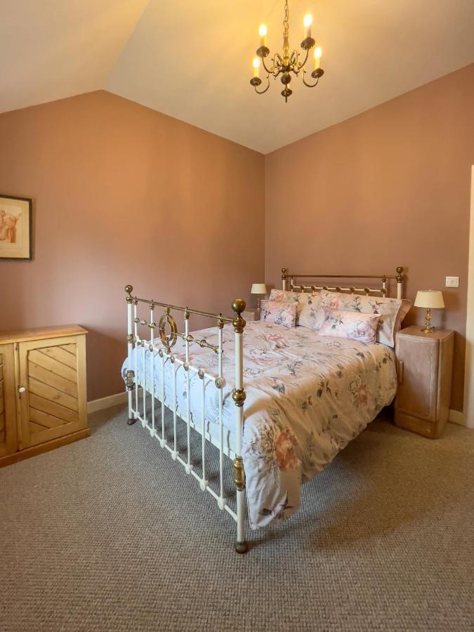 Converted Victorian Coach House With Hot Tub Stewartstown ภายนอก รูปภาพ