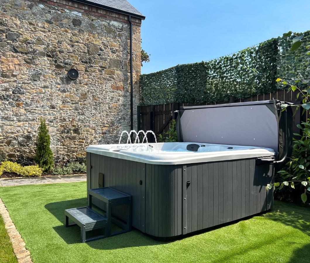 Converted Victorian Coach House With Hot Tub Stewartstown ภายนอก รูปภาพ